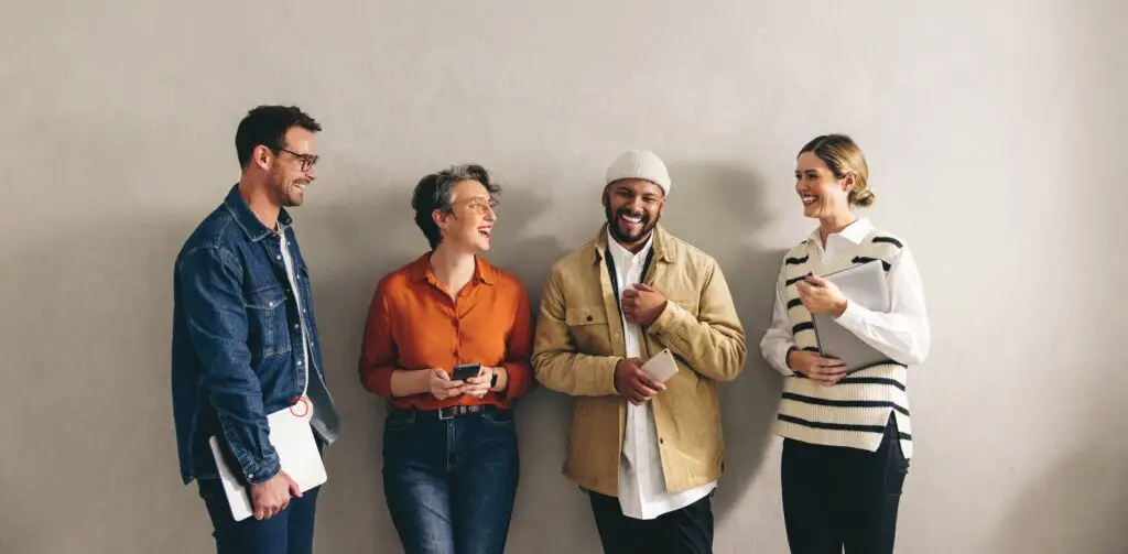 Webbinarium om vilka kompetenser som behövs vid processorientering. Fyra personer som representerar fyra olika målgrupper i en organisation som har olika behov av kompetens och förståelse för verksamhetens processorientering. Webbinariet: Webbinarium om vilka kompetenser som behövs vid processorientering. Fyra personer som representerar fyra olika målgrupper i en organisation som har olika behov av kompetens och förståelse för verksamhetens processorientering. går den 29 september 2023